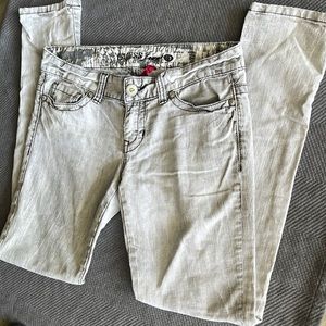Guess Woman’s Pants 29